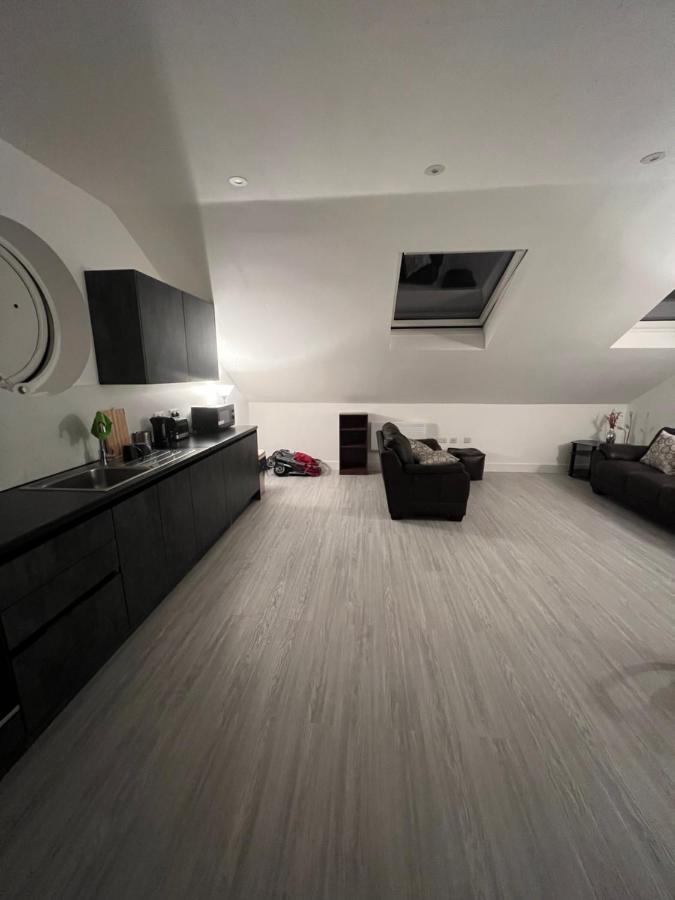 Double Room With En Suite Brand New London Exterior photo